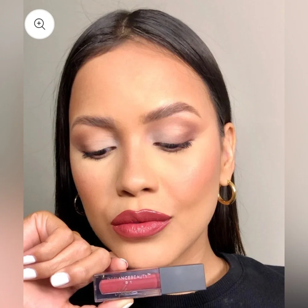 Defiance Beauty Luminous Liquid Lipstick in Empower